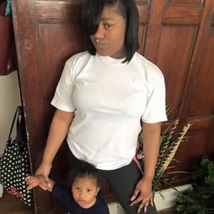 Meet your Posher, Olivia